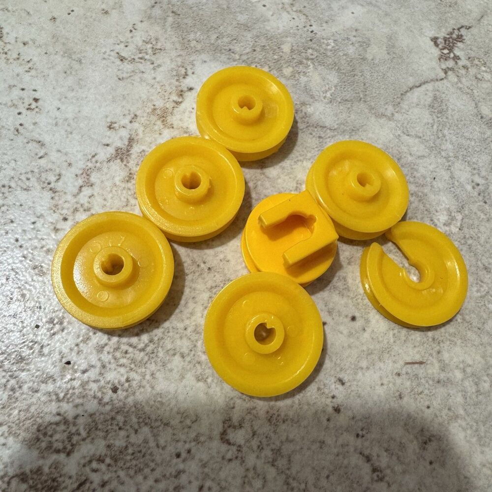 Vintage Fisher Price Construx Large Miscellaneous Lot Of Wheels Multi Colors 15+